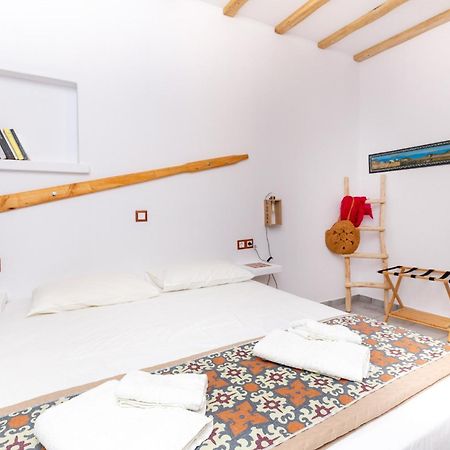 Ailouros Summer Hotel Schoinoussa Eksteriør bilde