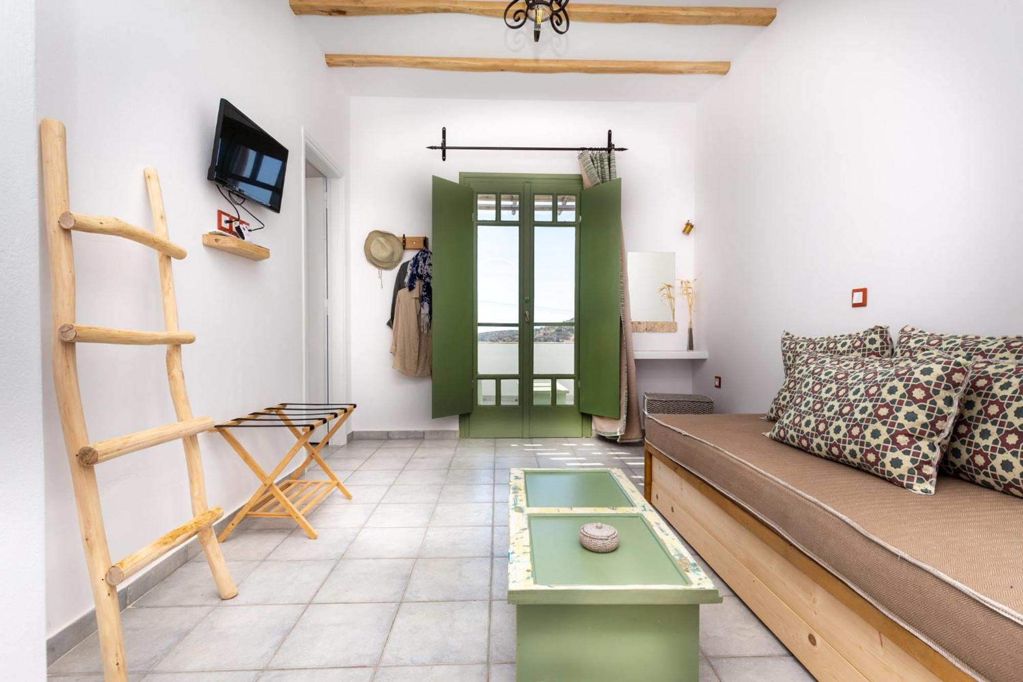 Ailouros Summer Hotel Schoinoussa Eksteriør bilde